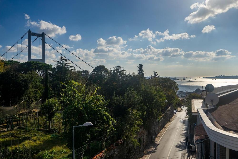 BOSPHORUS VIEW DUPLEX W TERRACE IN ORTAKOY — ISTANBUL — фотография отеля №24