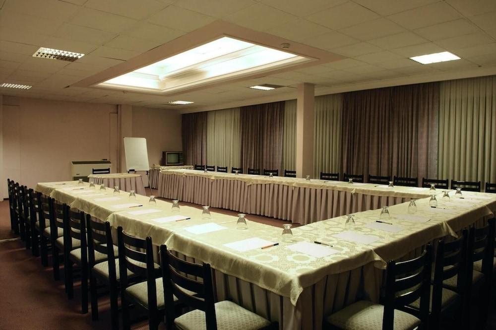 OTEL YUMUKOGLU — IZMIR — фотография отеля №15