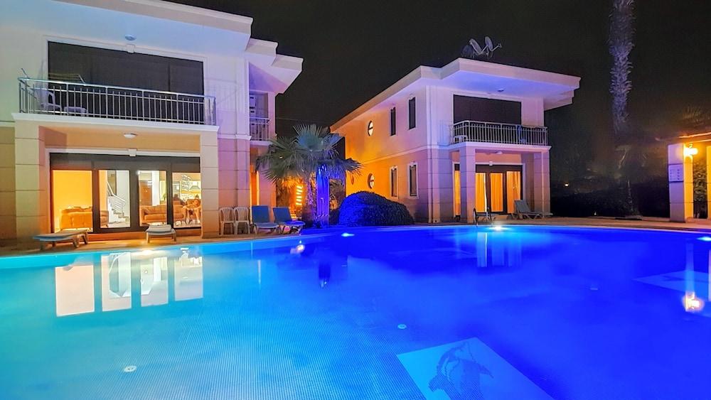 THE WIND SYCAMORE HOLIDAY VILLAS — BELEK