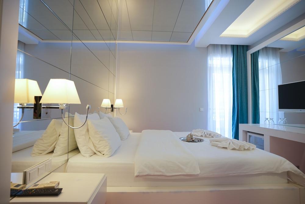 SEA FRONT PANSIYON — KEMER