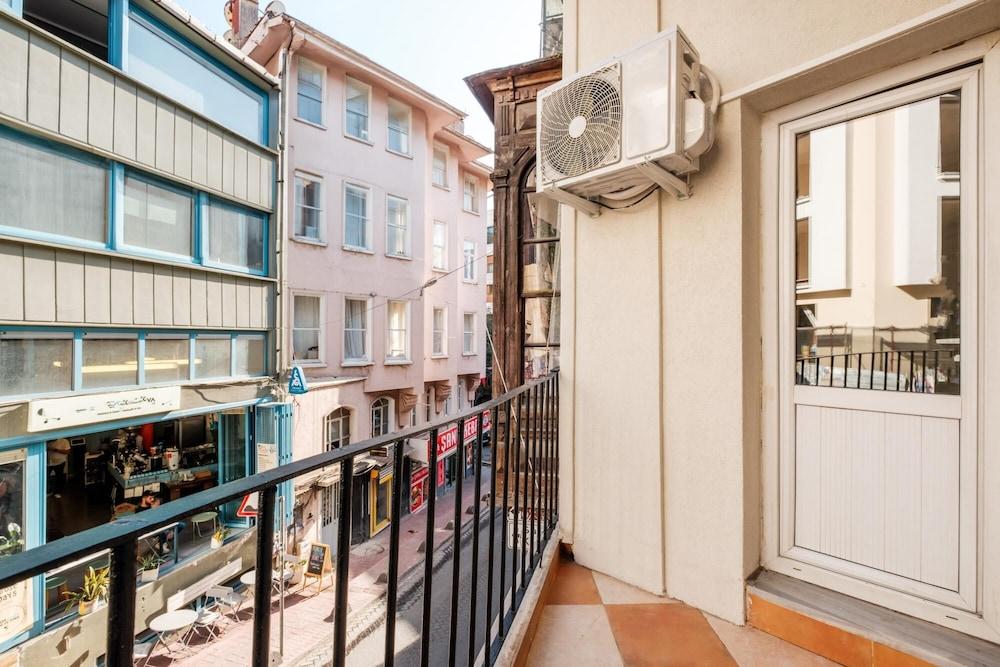 CHIC MODERN FLAT W BALCONY 5 MIN TO TAKSIM — ISTANBUL — fotografie hotel nr. 7