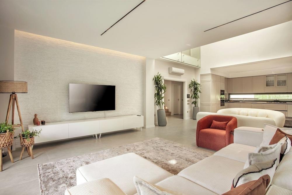 SPACIOUS 4BR VILLA PERFECT FOR FAMILIES & FRIENDS — MARMARIS — fotografie hotel nr. 9