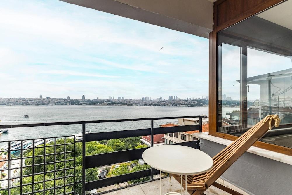 DUPLEX FLAT W PANORAMIC BOSPHORUS VIEW AND TERRACE — ISTANBUL — fotografie hotel nr. 3