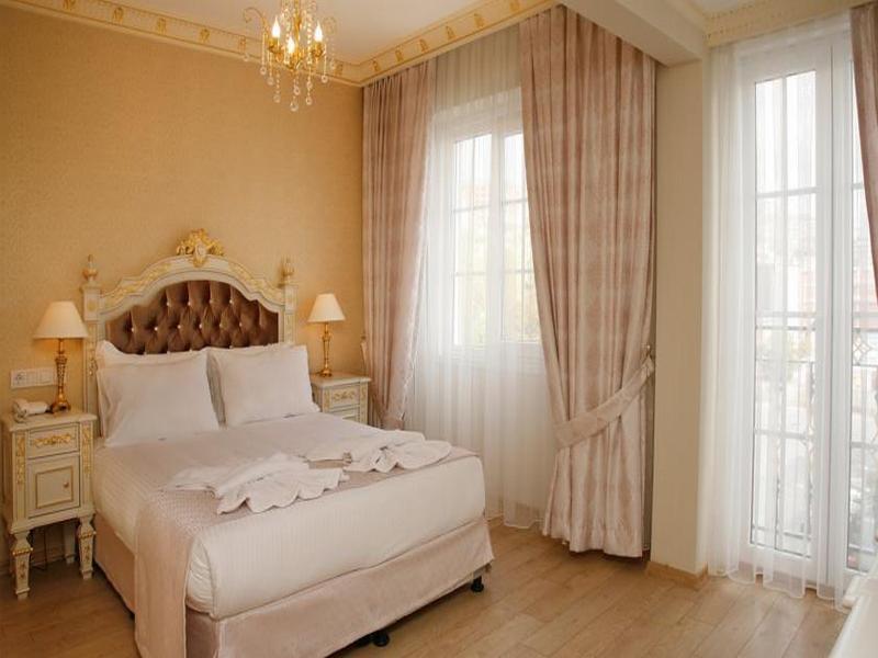 KARAKOY PORT HOTEL — ISTANBUL
