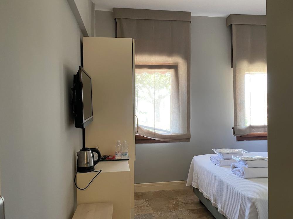 TEOS LODGE PANSIYON & RESTAURANT — SEFERIHISAR — фотография отеля №20