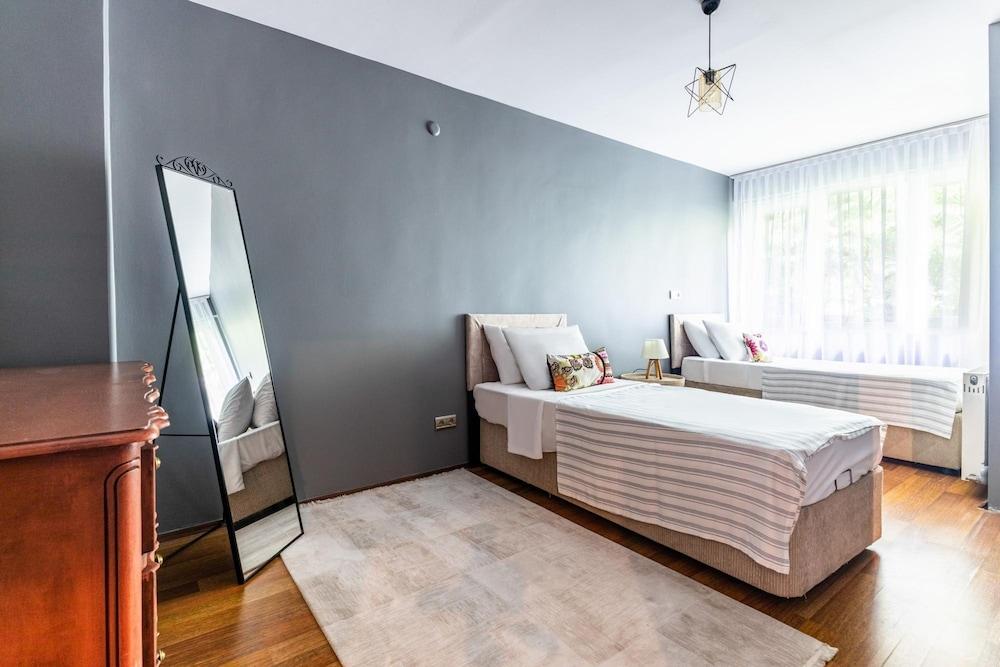 DUPLEX FLAT W PANORAMIC BOSPHORUS VIEW AND TERRACE — ISTANBUL — fotografie hotel nr. 30