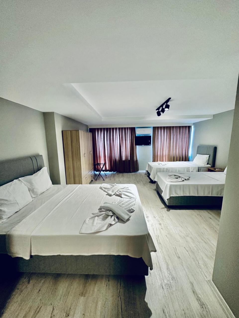 THE HERA GOLD HOTEL — ISTANBUL