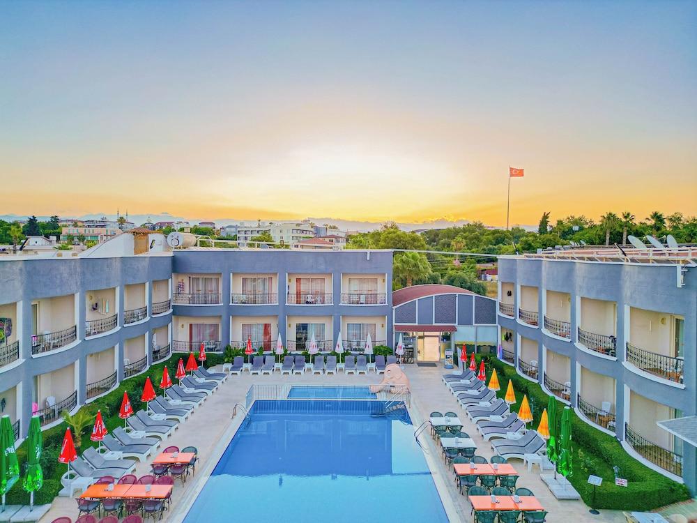 SAYANORA HOTEL — SIDE