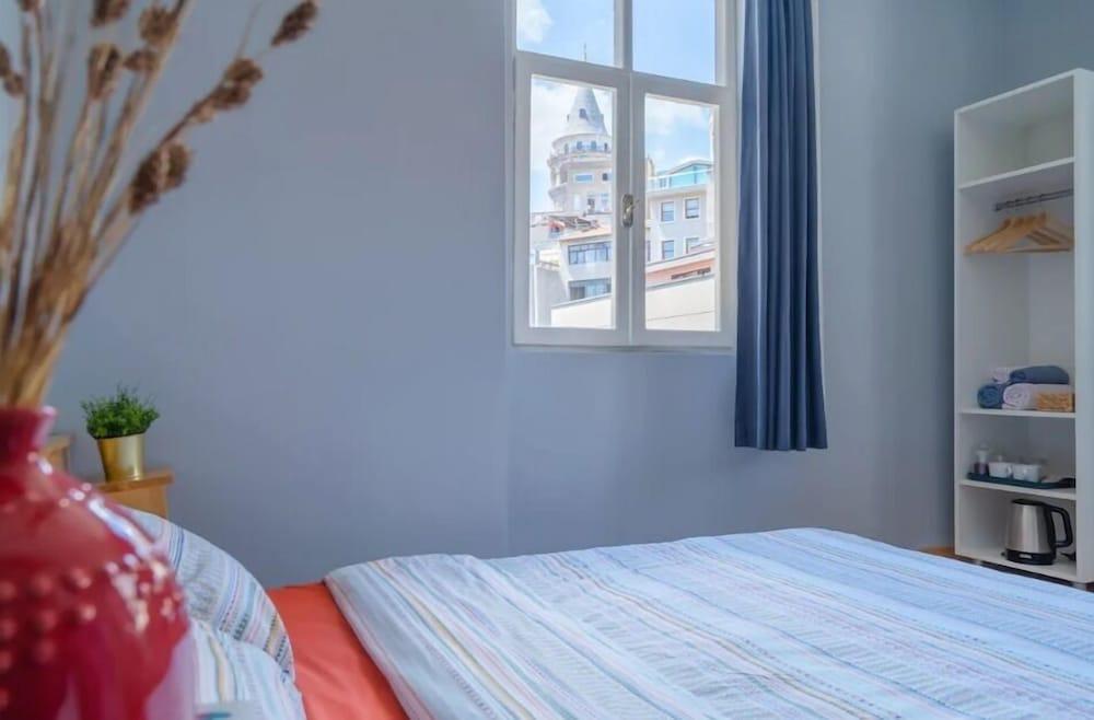 WITH GALATA TOWER VIEW — ISTANBUL — fotografie hotel nr. 2