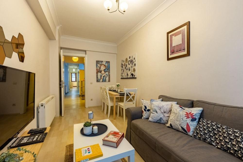 COZY FLAT NEAR NISANTASI AND TRENDY ATTRACTIONS — ISTANBUL — фотография отеля №25