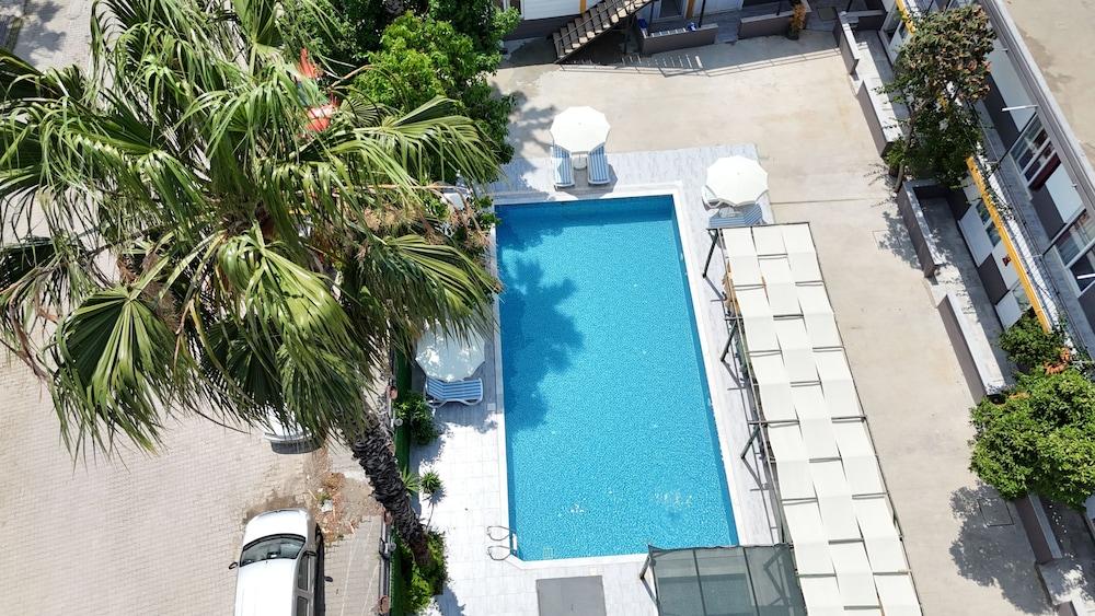 HILLSIDE APART HOUSE — SIDE — fotografie hotel nr. 23