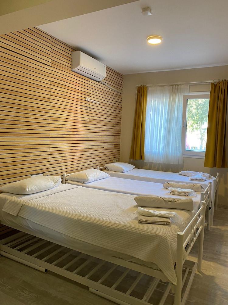 OYKU TADINDA PANSIYON — SEFERIHISAR — fotografie hotel nr. 5