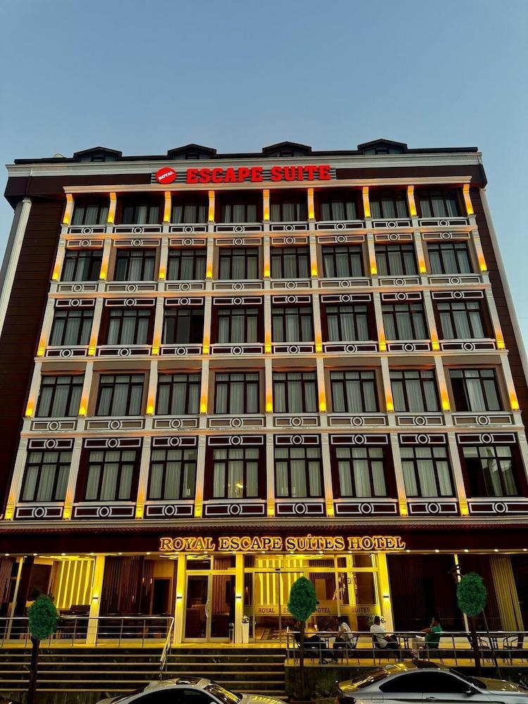 ROYAL ESCAPE HOTEL — ISTANBUL