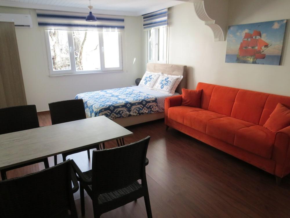 ISTANBERRY - ROYAL APARTMENTS — ISTANBUL