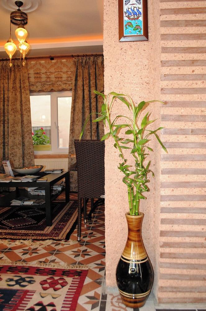 HOTEL BUHARA FAMILY INN — ISTANBUL