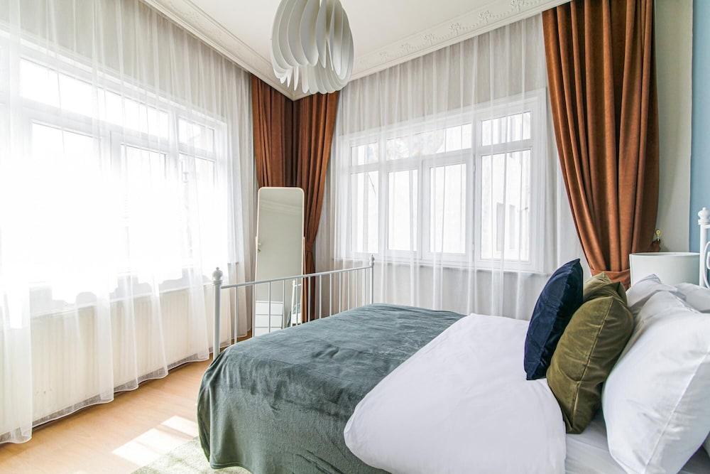 CHIC AND COZY FLAT NEAR ISTIKLAL STREET IN BEYOGLU — ISTANBUL — фотография отеля №8