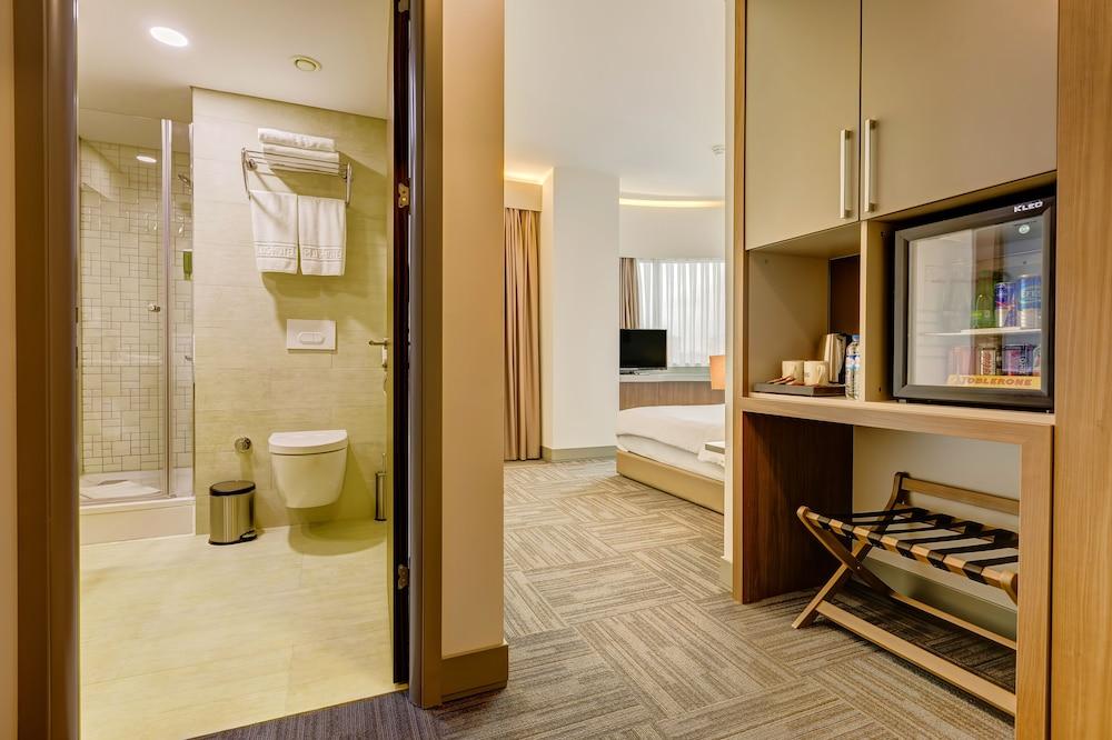 PLUS HOTEL BOSTANCI ATASEHIR — ISTANBUL — фотография отеля №4