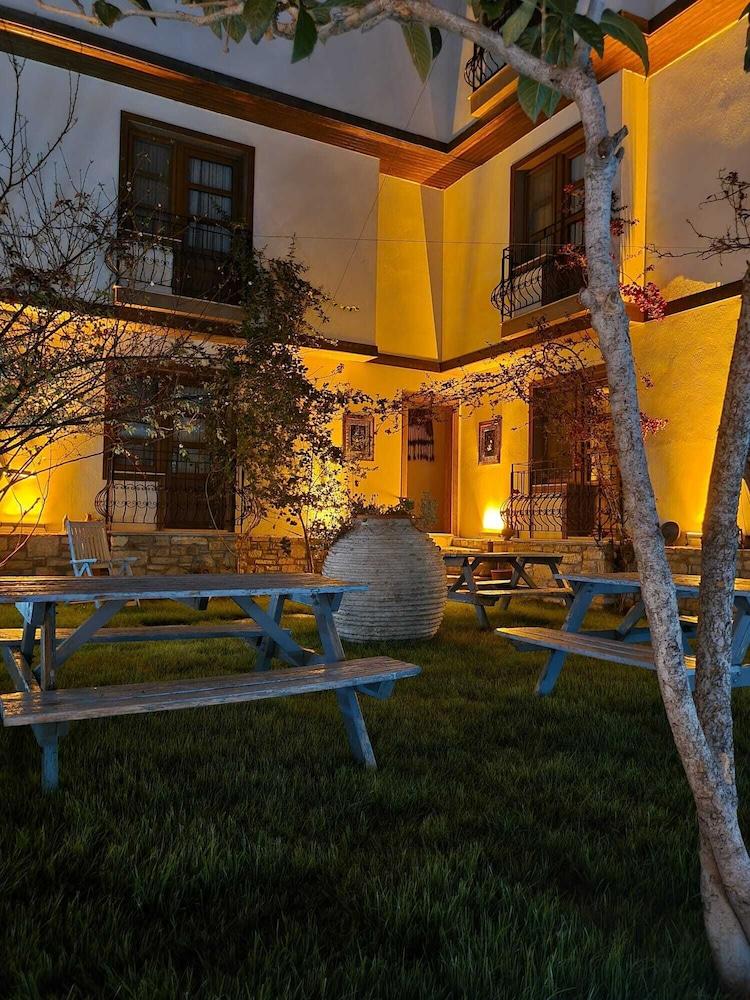 SEZGINS PENSION — KUSADASI — фотография отеля №10