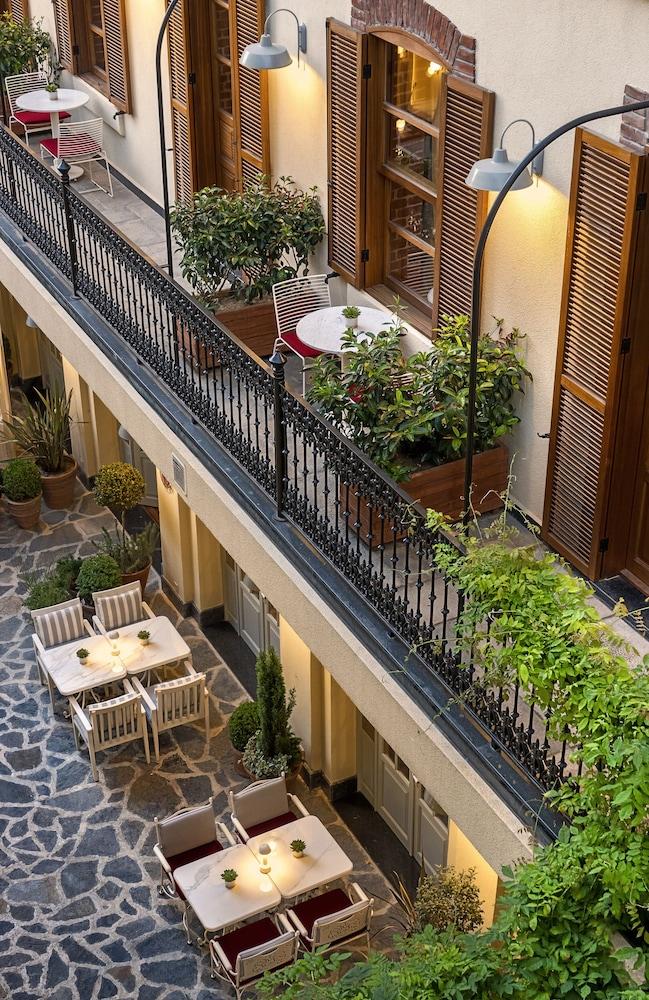 ECOLE ST. PIERRE HOTEL — ISTANBUL — фотография отеля №26