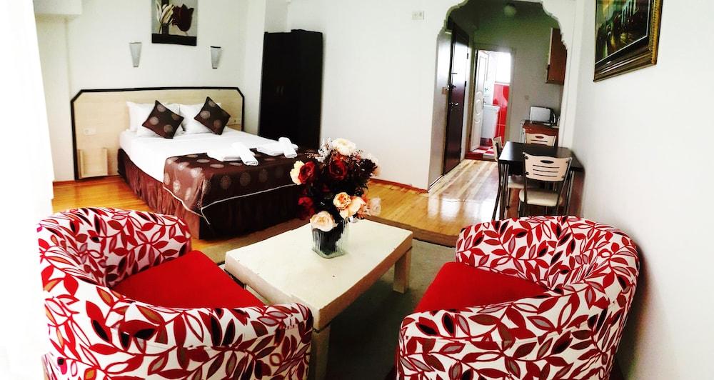 MYRA RESIDENCE — ISTANBUL