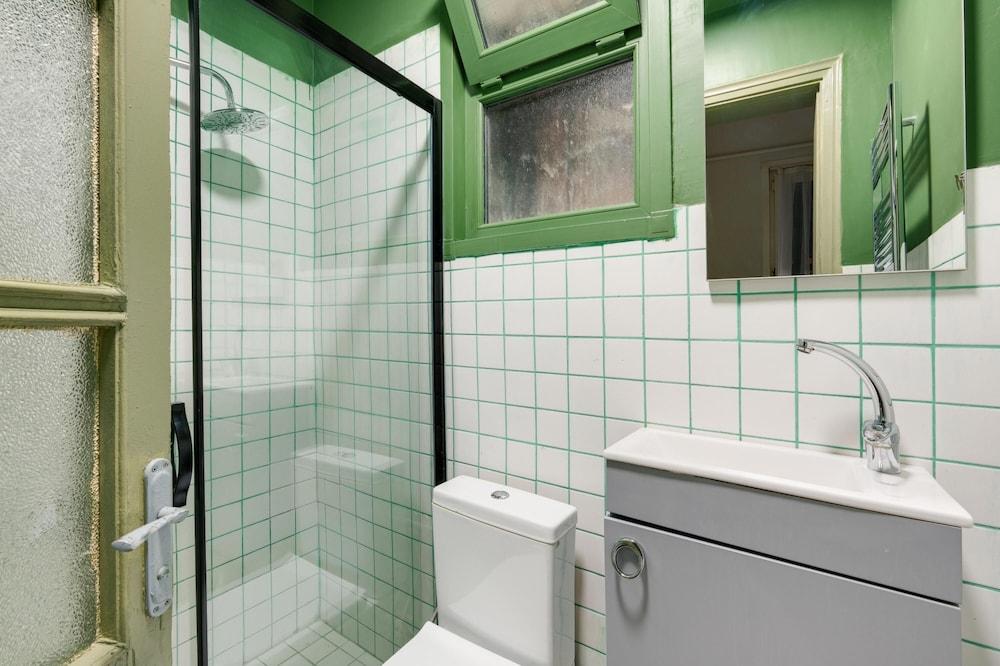 COZY FLAT WITH BALCONY 5 MIN TO GALATA TOWER — ISTANBUL — fotografie hotel nr. 13
