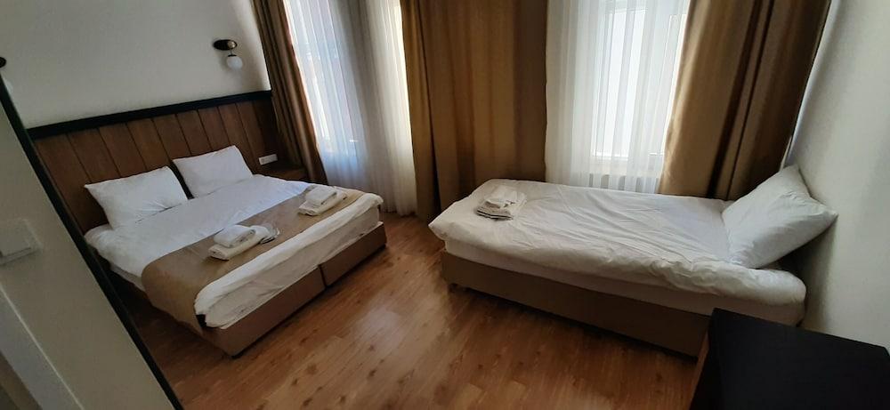 TAKSIM 8 SUITES — ISTANBUL