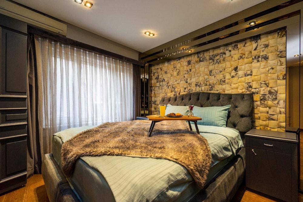 BOSPHORUS VIEW DUPLEX W TERRACE IN ORTAKOY — ISTANBUL — фотография отеля №14