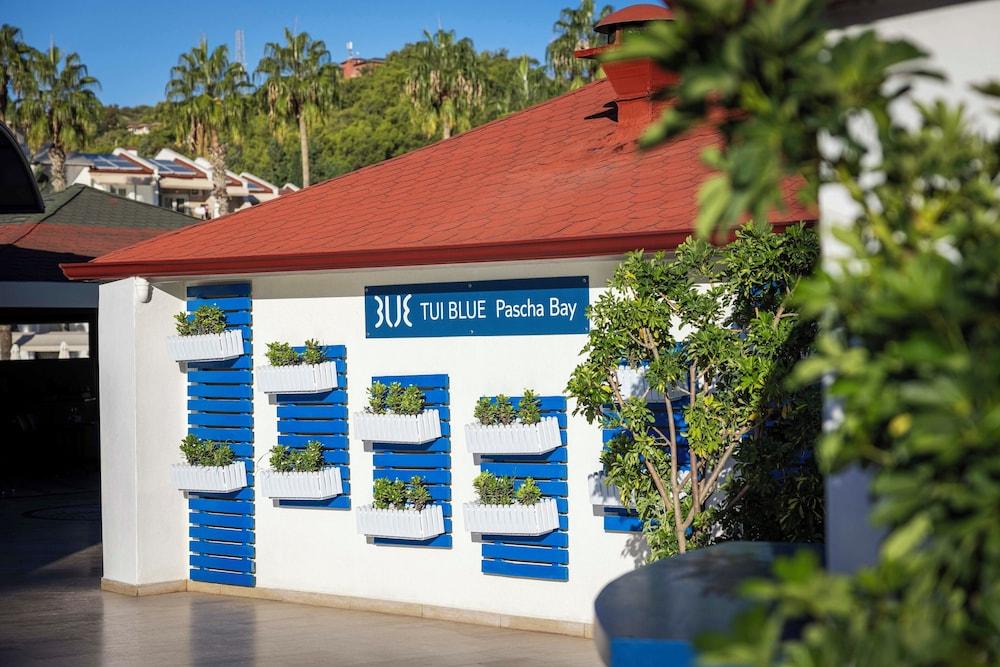 TUI BLUE PASHA BAY — ALANYA