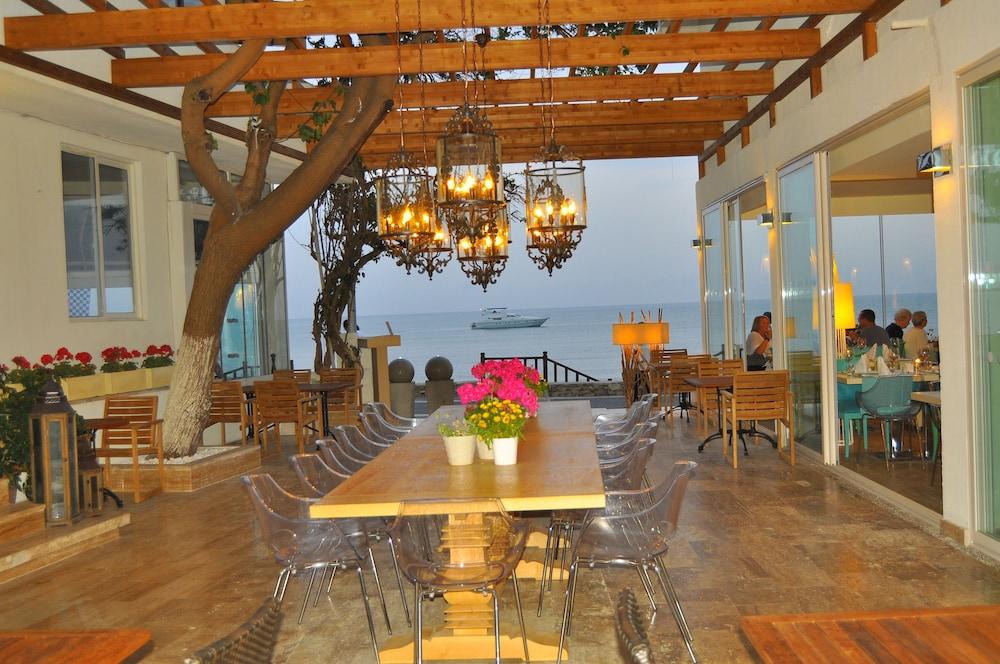 SUNPRIME DOGAN SIDE BEACH (ADULTS ONLY) — SIDE