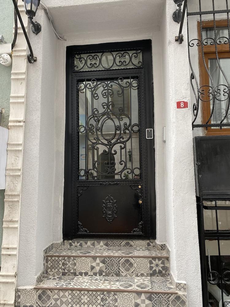 TAKSIM MOLA APART — ISTANBUL