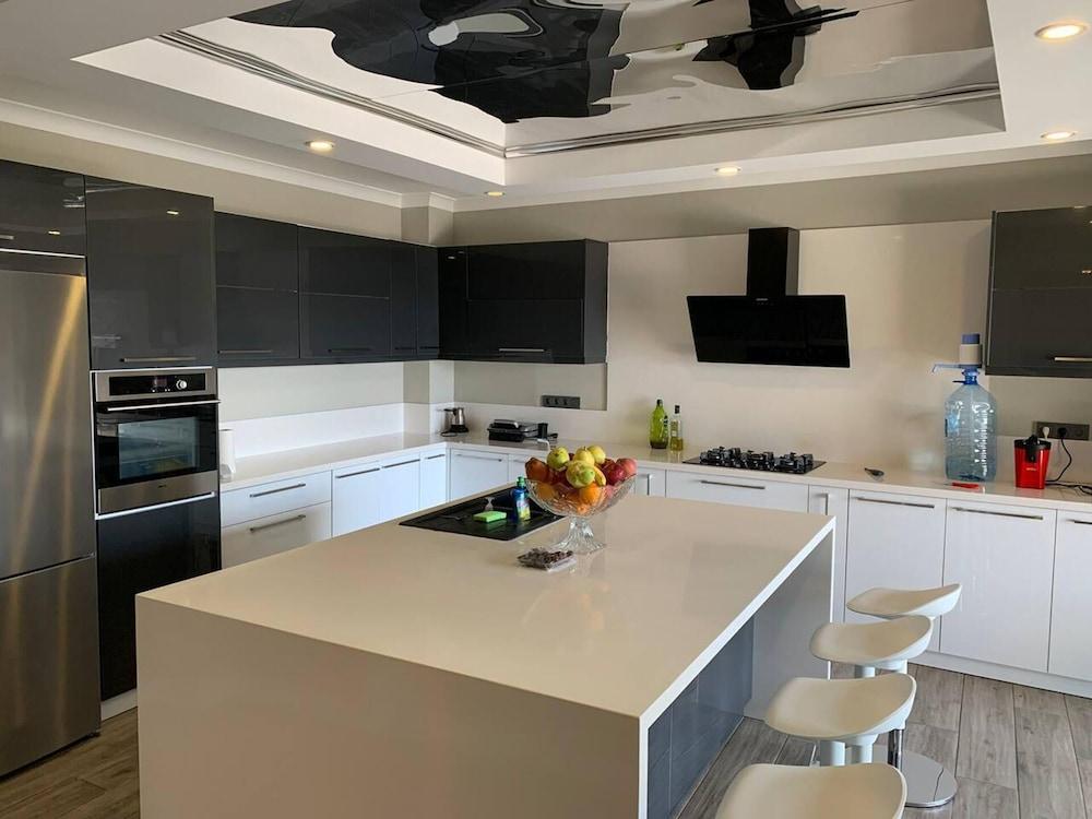 BODRUM - 5 BEDROOMS VILLA WITH HEATED POOL — BODRUM — фотография отеля №14