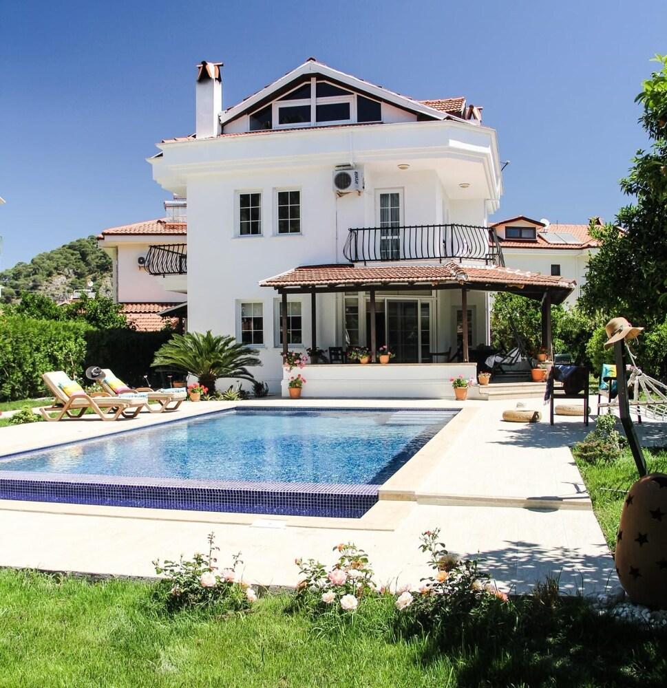 IMMACULATE 3-BED VILLA NEST DALYAN — DALYAN — фотография отеля №11