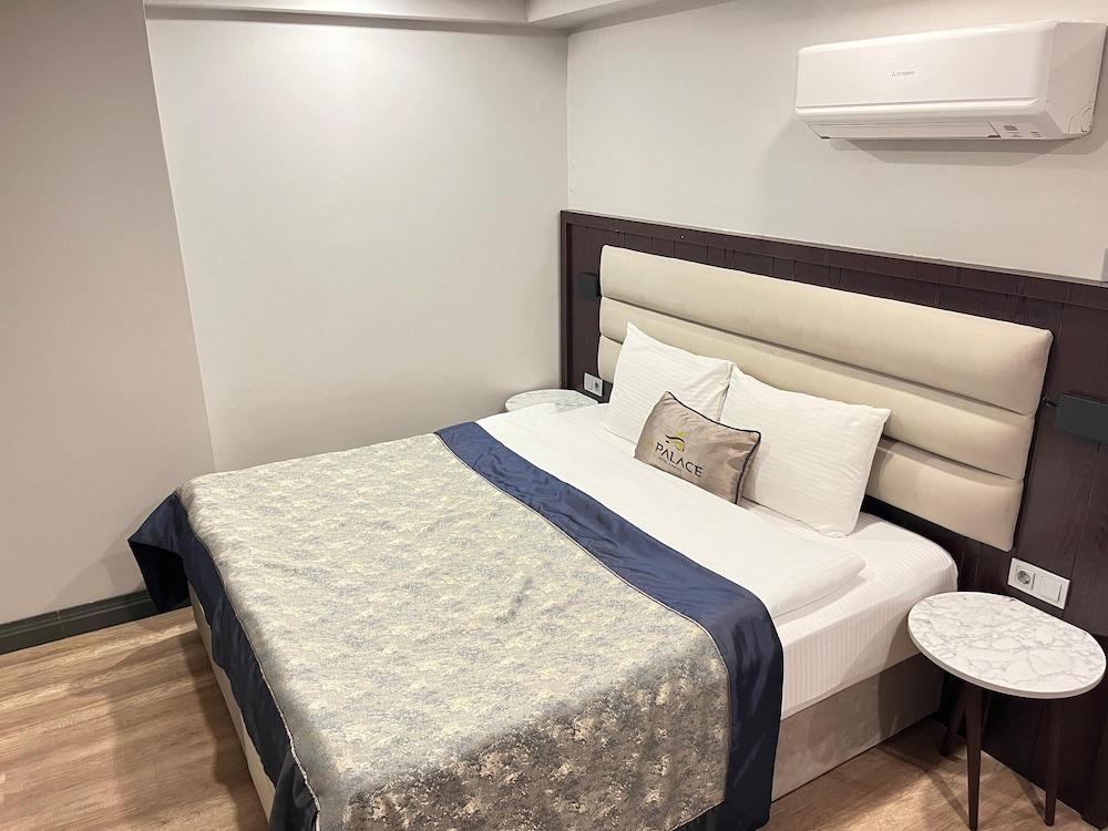 A PALACE HOTEL & SUITES — ISTANBUL