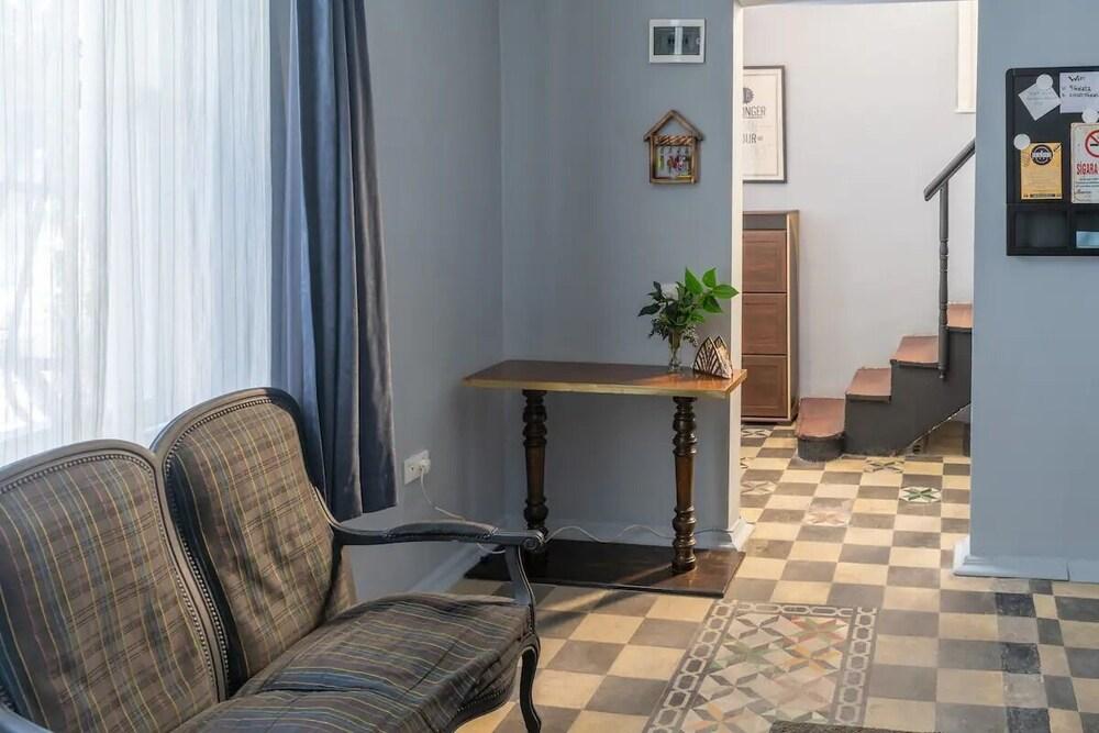 GARDEN FLOOR FLAT IN THE GALATA — ISTANBUL — фотография отеля №7