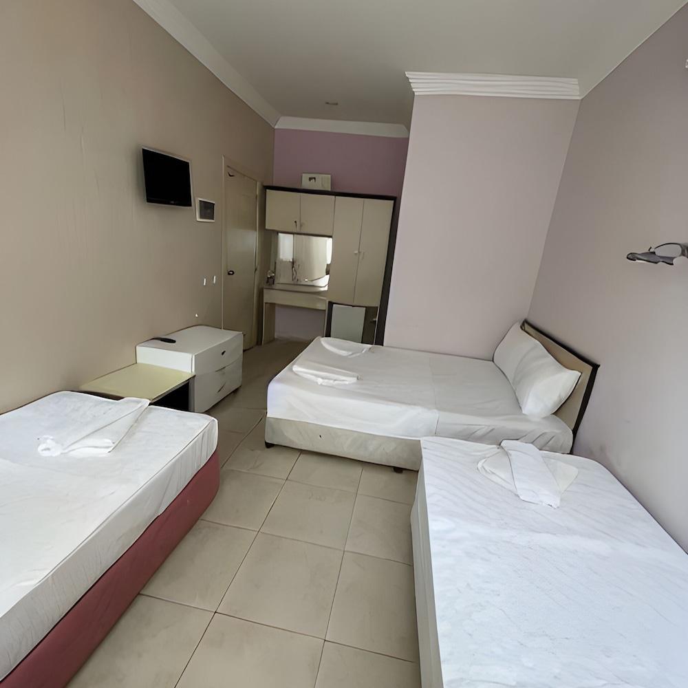 BEACHWAY HOTEL — SIDE — фотография отеля №2