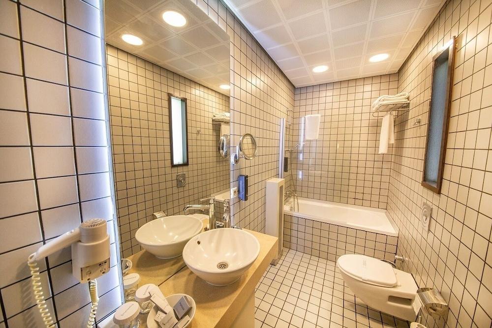 MY HOTEL — IZMIR — фотография отеля №34