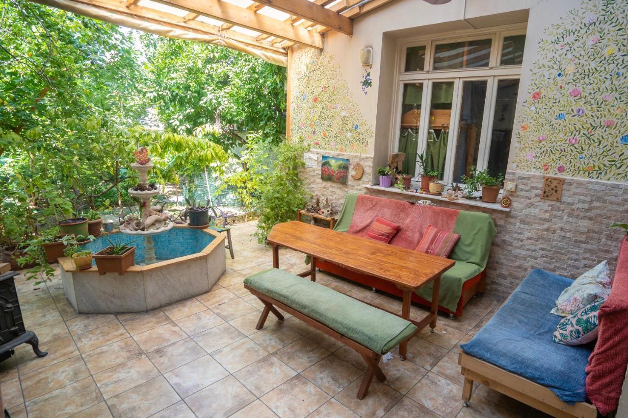 LOTUS GARDEN HOSTEL — IZMIR — фотография отеля №9