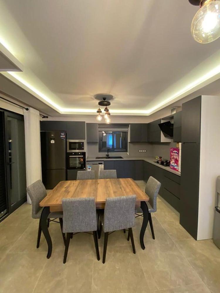 IMMACULATE 4-BED VILLA IN DALYAN — DALYAN — фотография отеля №8