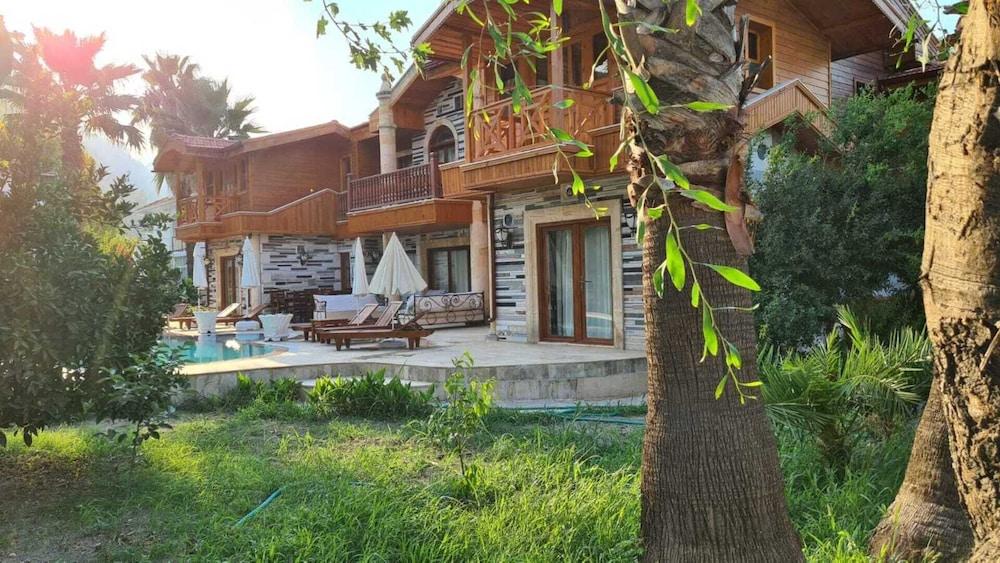STUNNING 10 BEDROOM VILLA IN DALYAN — DALYAN — фотография отеля №20