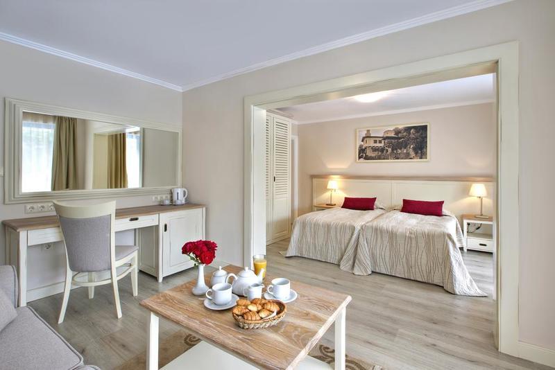 WHITE ROCK CASTLE — BALCHIK — fotografie hotel nr. 13