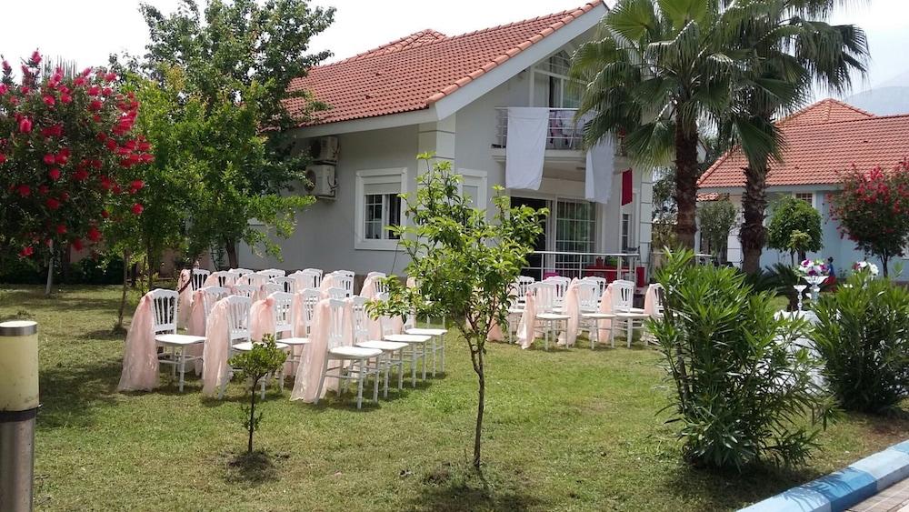 REALTY BEST VILLAS — KEMER