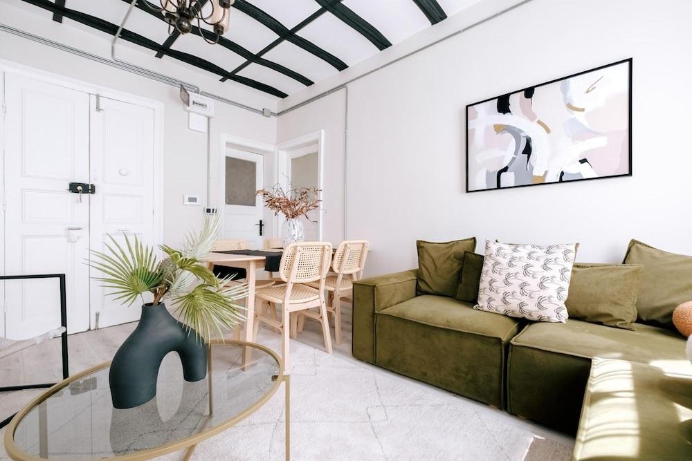 GEM OF GALATA DISCOVER RENOVATED FLAT — ISTANBUL — фотография отеля №31
