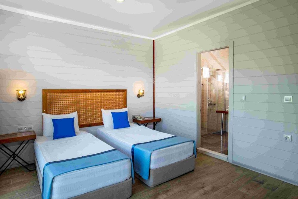 RISUS BEACH RESORT HOTEL — KUSADASI — фотография отеля №23