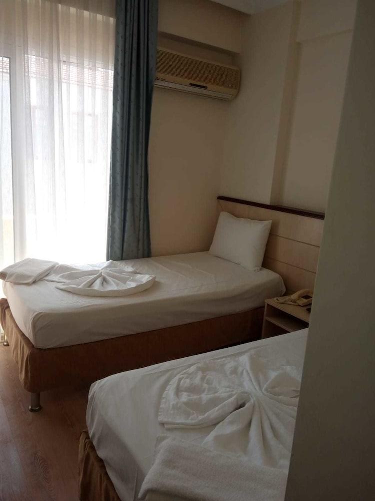 AYHAN OTEL — CESME — фотография отеля №8