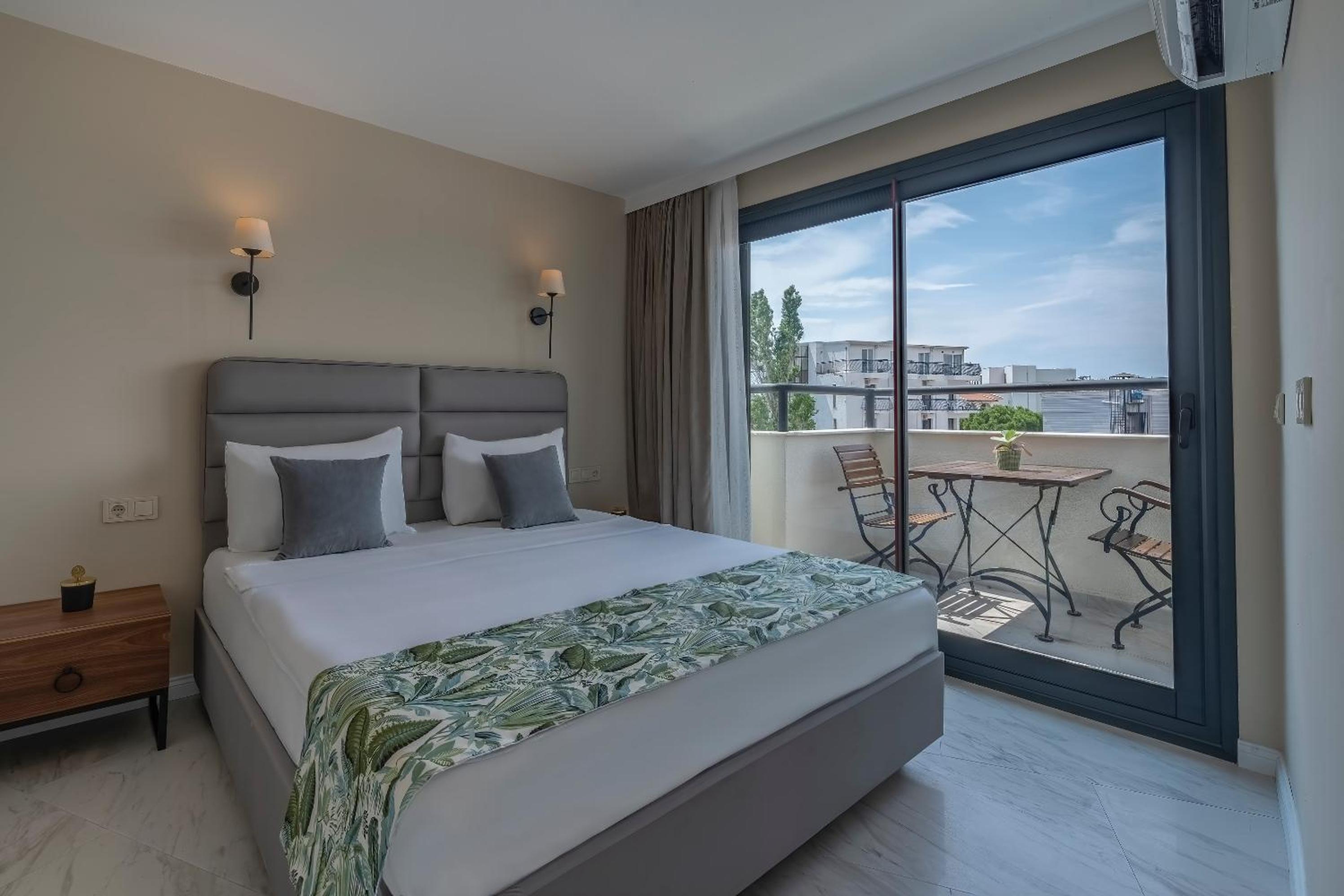 HOTEL ROSY SUITES — KUSADASI — фотография отеля №2