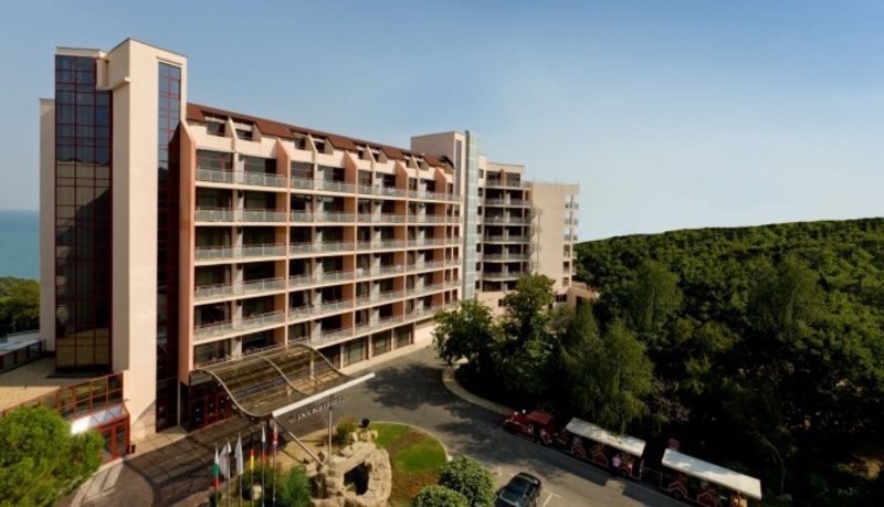 APOLLO SPA RESORT — GOLDEN SANDS