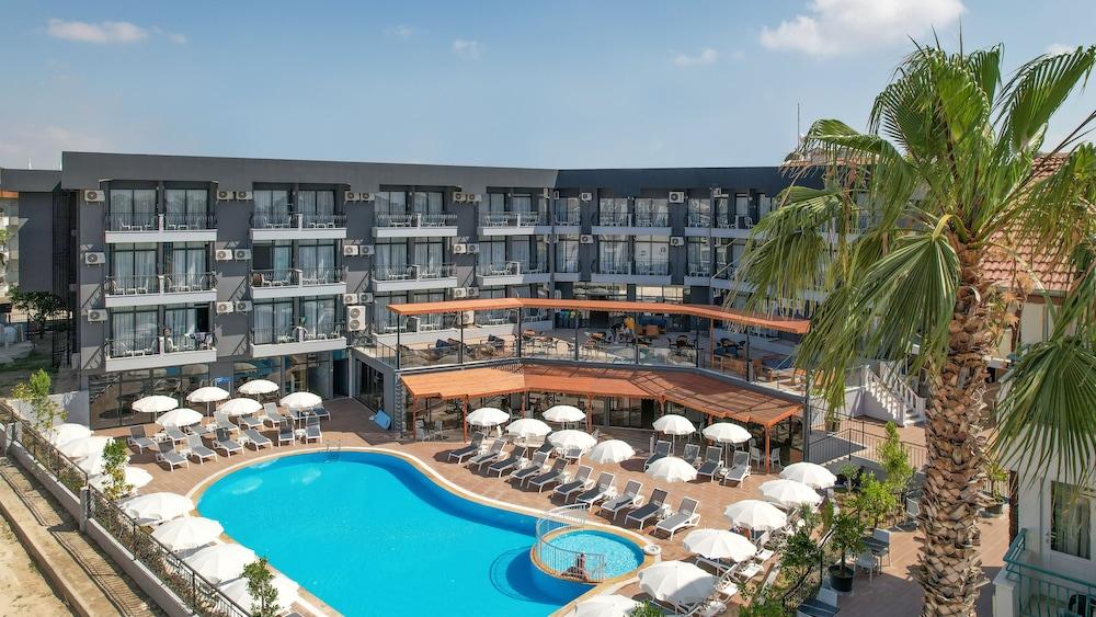 PARK SIDE HOTEL — SIDE