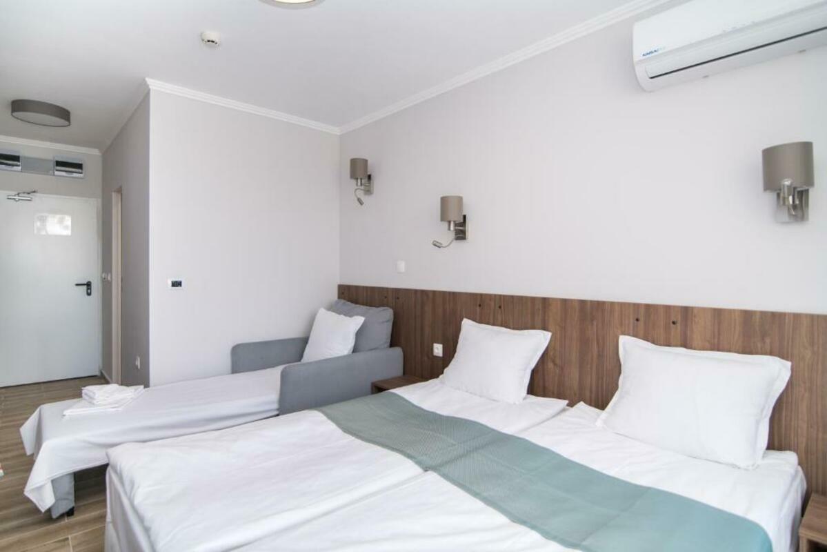 CINEMA HOTEL — PRIMORSKO — fotografie hotel nr. 12