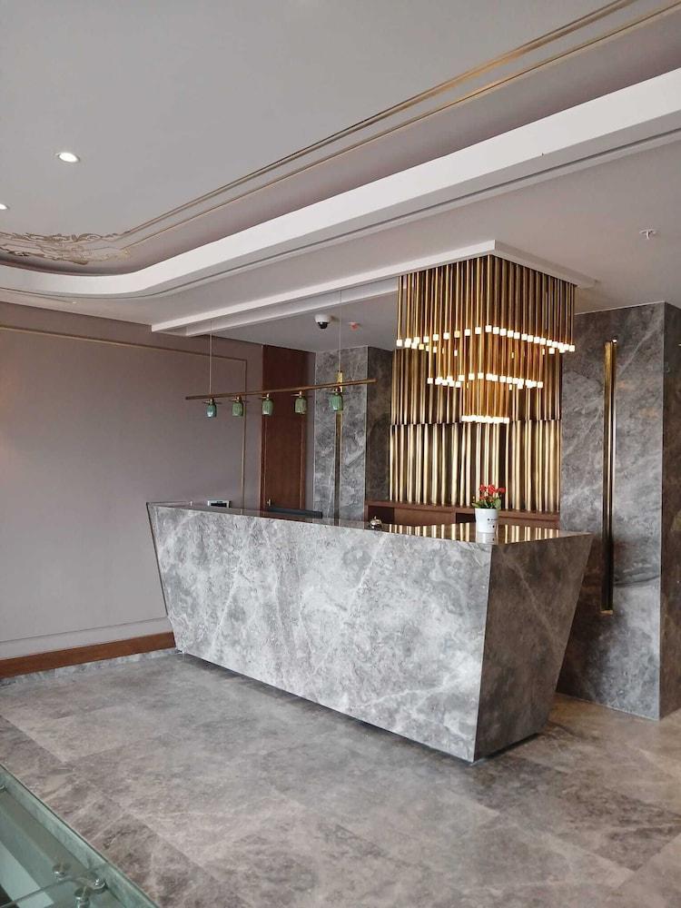 THEODOSIUS HOTEL — ISTANBUL