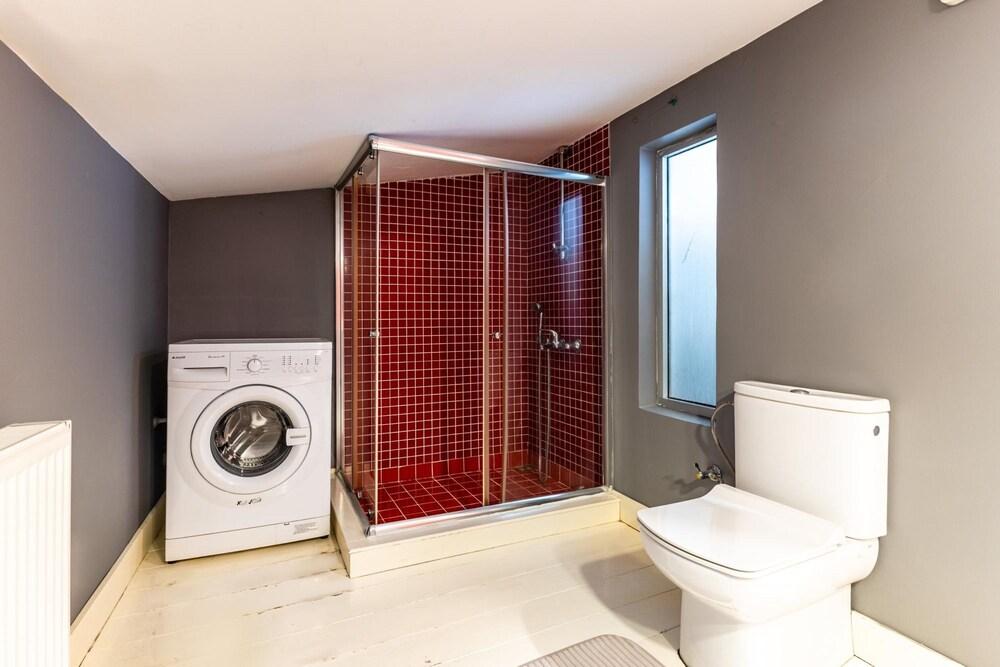 DUPLEX FLAT W PANORAMIC BOSPHORUS VIEW AND TERRACE — ISTANBUL — fotografie hotel nr. 32